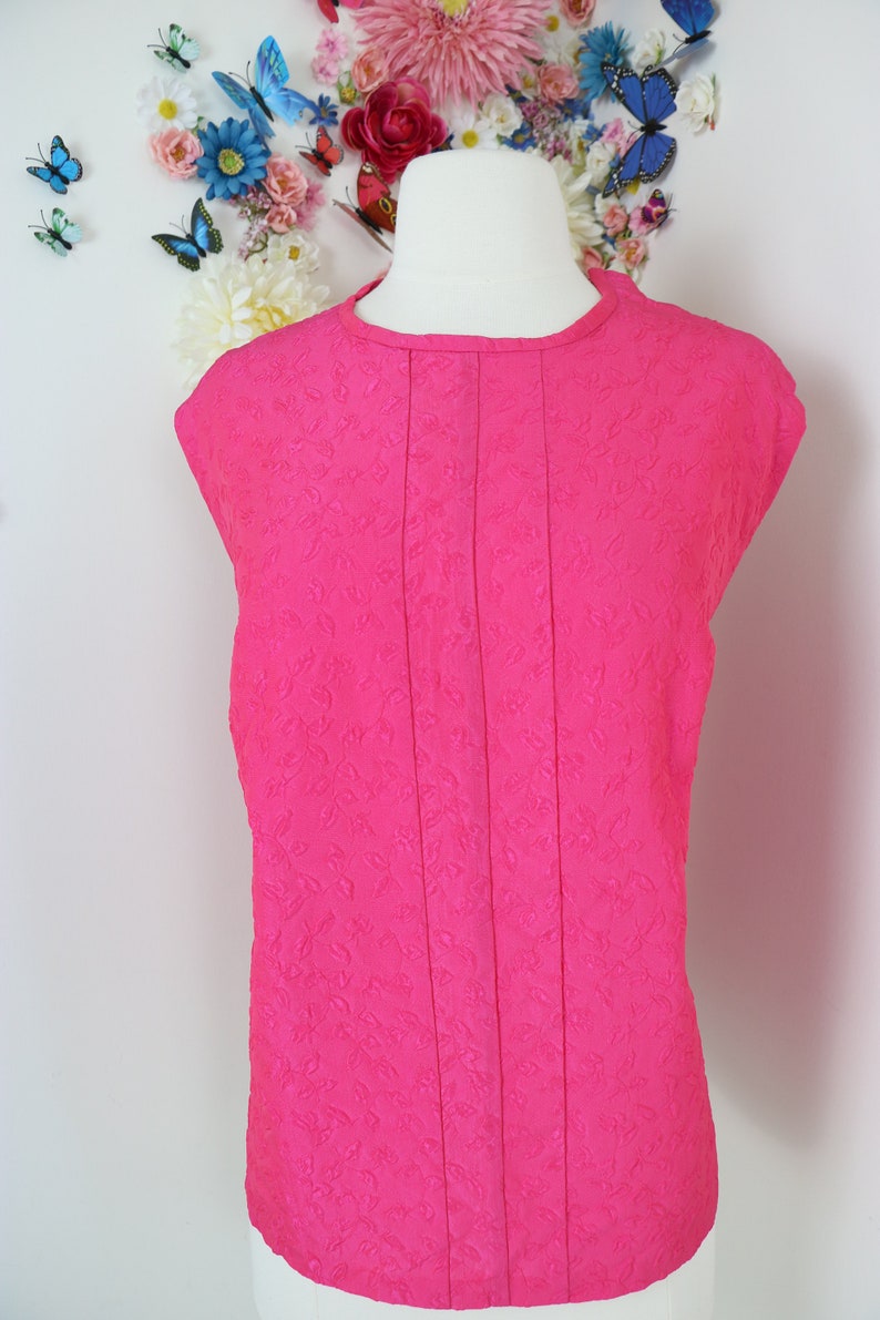 Mod 60s 70s Pink Summer Top Handmade Floral Textured Sleeveless Top Vintage 1960s 1970s Casual Blouse Shirt In Bright Pink L/XL image 3