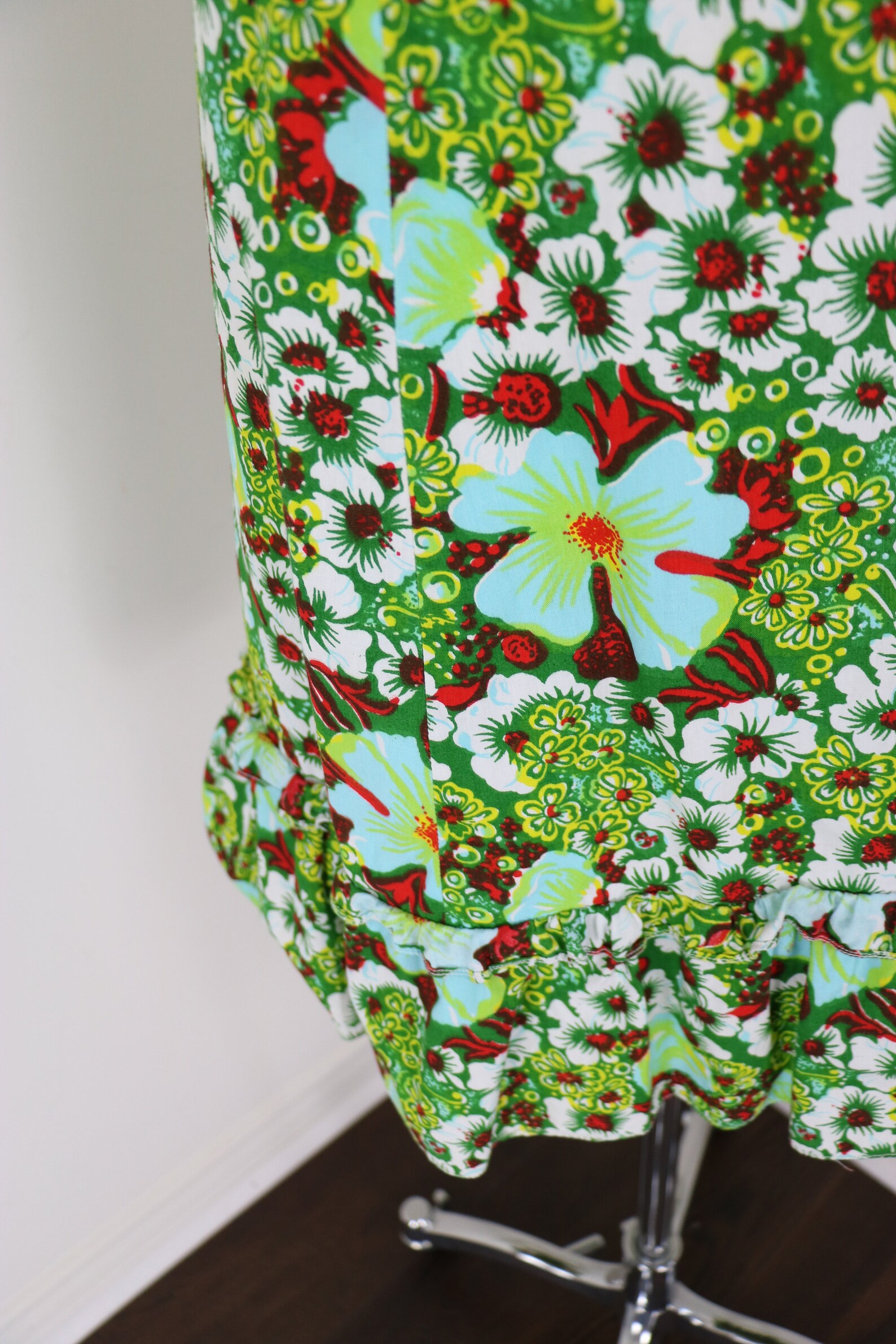 1950s Brown Floral Cotton Day Dress
