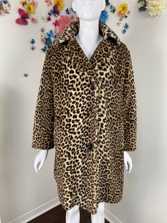 Faux Fur Animal Print Winter Coat - 1970s Leopard… - image 2