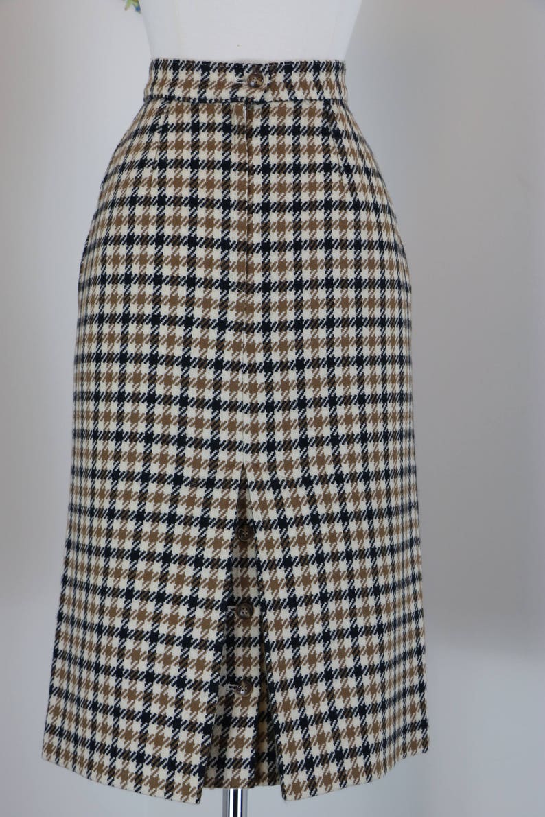 Back Slit Button Detail Size Small 26 Waist Austin Reed Brown Black Check Plaid Midi Pencil Skirt Mad Men 80s Does 1960s Skirt