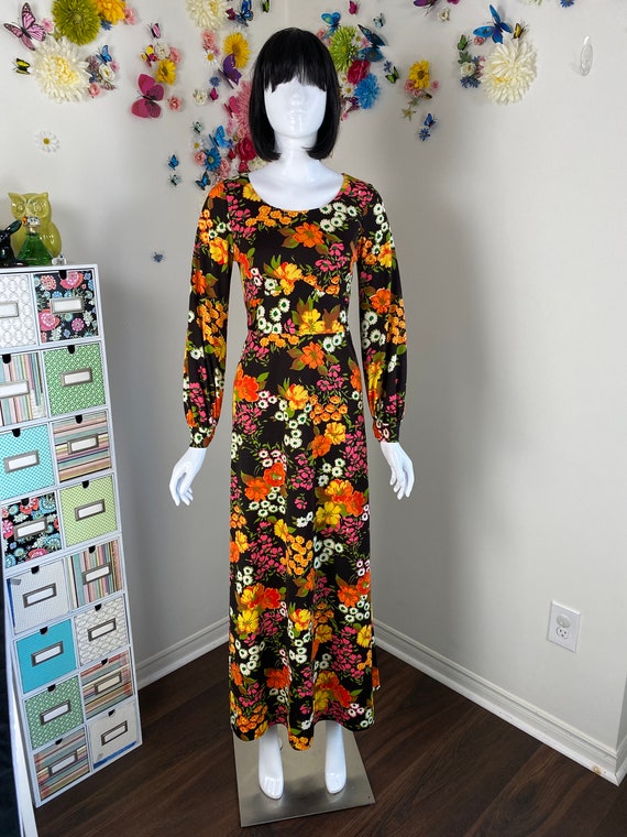 70s Floral Print Maxi Dress - Vintage 1970s Groov… - image 1