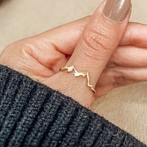 Gold Mountain Ring, Dainty Mountain Ring, Mountain Jewelry Women, Nature Ring, Outdoor Ring, Hiking Jewelry Climbing Ring Christmas Gift