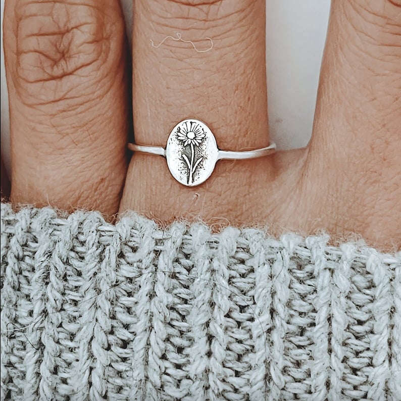 Daisy Ring Sterling Silver april flower ring Birth Flower Ring daisy ring gold Flower Ring dainty daisy ring April Birth flower ring small daisy ring Christmas Gift Sister Best Friend Daughter Mom Wife Girlfriend Bestie april ring dainty flower ring