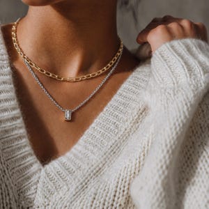 Pet Urn Necklace pet memorial Ashes Necklace pet urn necklace Cremation Jewelry in loving memory Personalized Engraved Mixed Metal Necklace Dog Cat Mom Dad ashes jewelry Keepsake Subtle Urn Necklace Crystal pet ashes necklace Dainty Tiny Memorial Jewelry