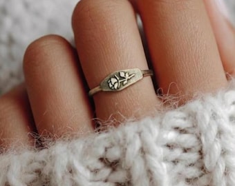 Gold Memento Mori Ring: Coffin Ring with Rose