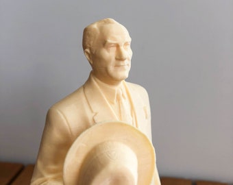 Mustafa Kemal Ataturk Sculpture, Historical Statue, Turkish Leader Table Decor, Founder of Modern Republic of Turkey, Leader Collectible