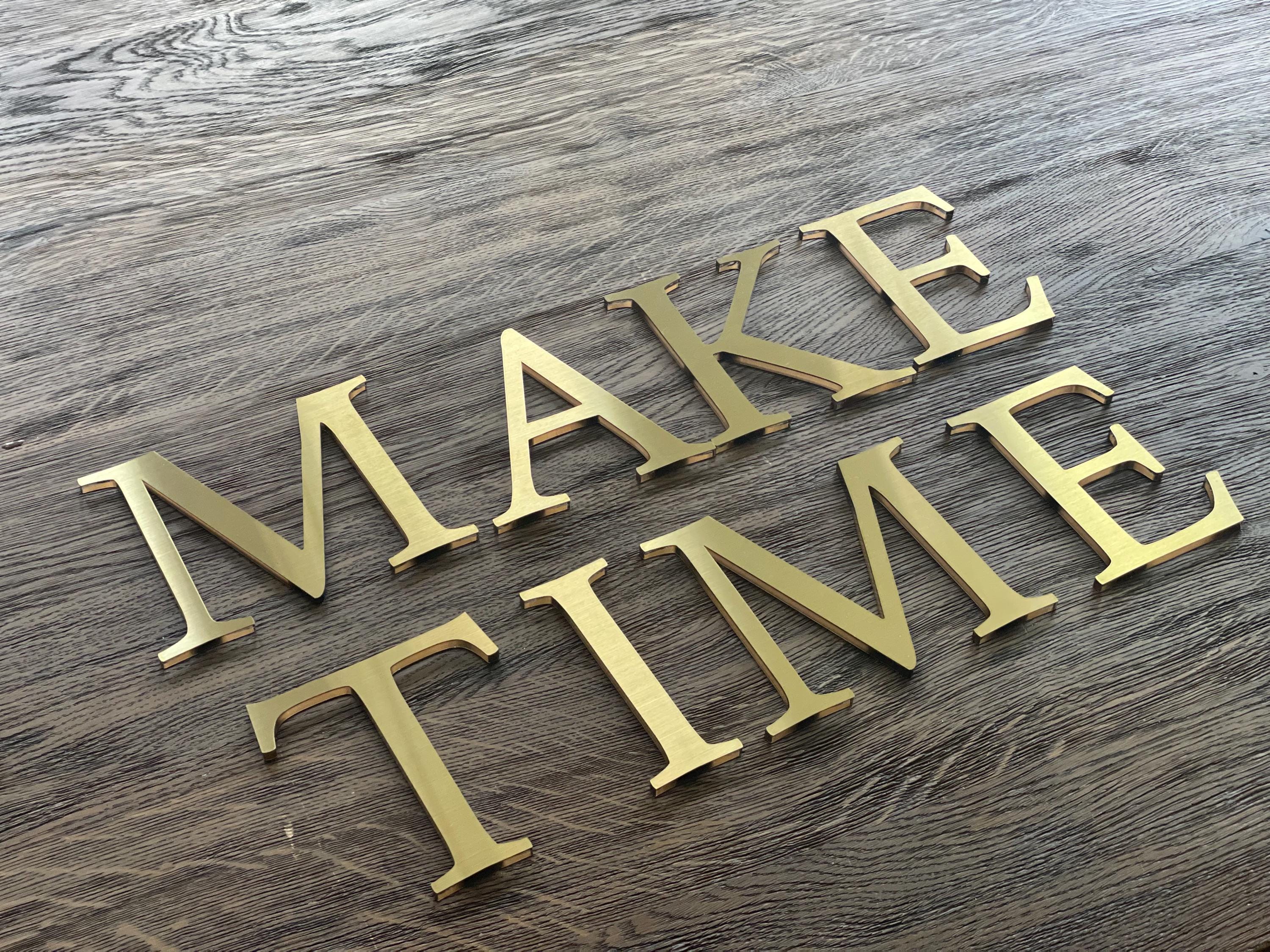 GOUDEN dikke muurletters, gouden letters voor muur, Beauty Studio-letters, kantoormuurletters, gouden acrylletters, aangepaste letters in goud