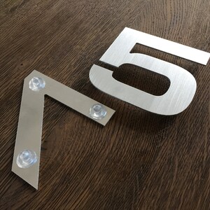 Adresse Metallzahlen, erhabene Zahlen, gebürstetes Aluminium, bemalte Hauszahlen, Zahlen für Türen oder Böden, Wandzahlen für drinnen und draußen