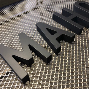 Letras finas ou grossas para decoração de parede. Decoração de casa ou decoração de escritório letras 3d. Letras grandes. Letras pequenas. Cartas para parede.