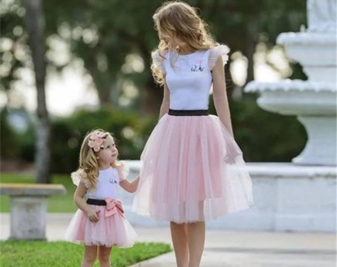 RÃ©sultats de recherche d'images pour Â«Â vetements fille et mereÂ Â»