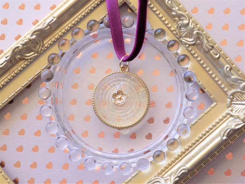 Floating Flower Ripple Choker
