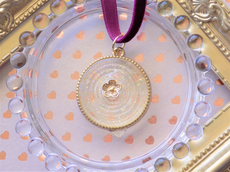 Floating Flower Ripple Choker