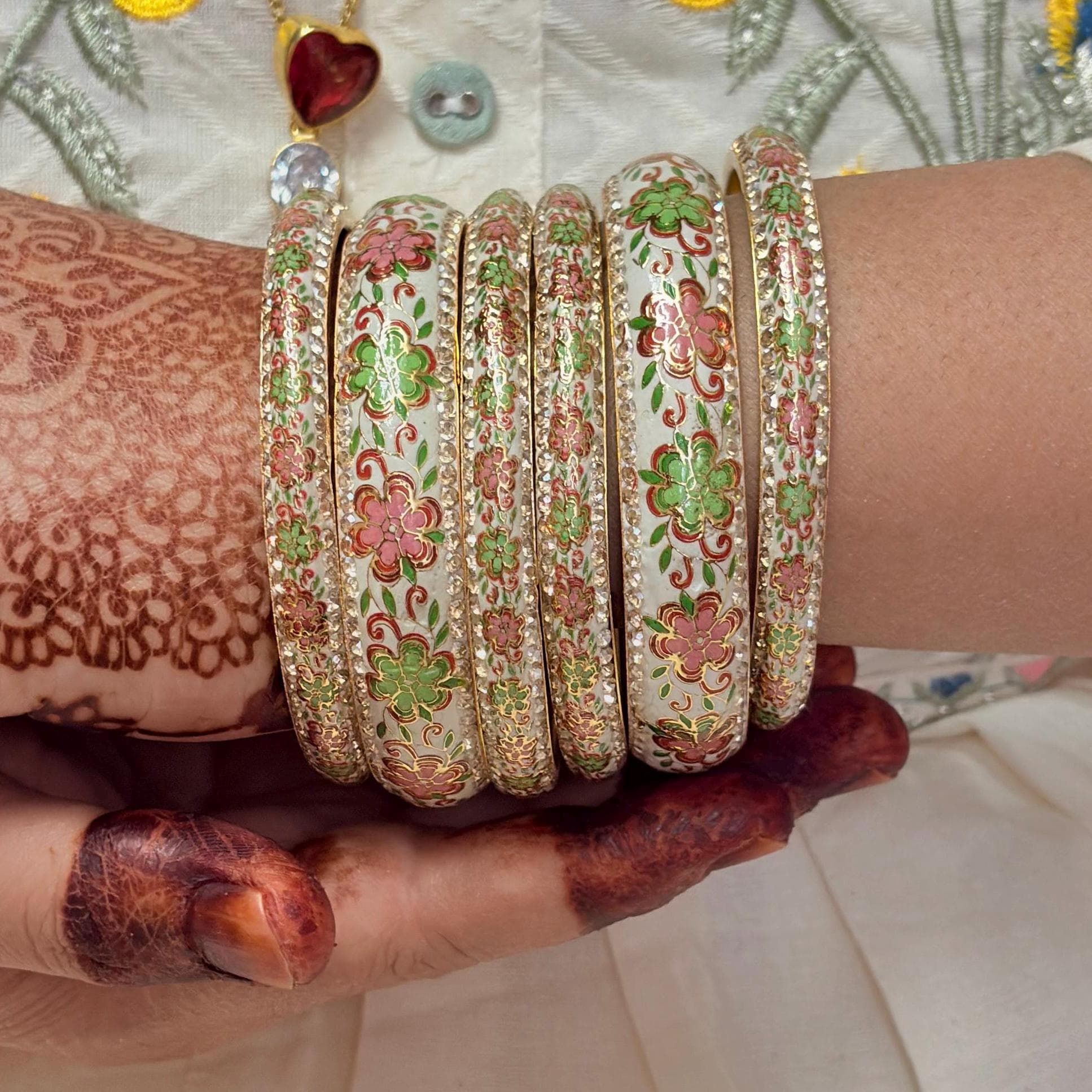 Golden Lac Meenakari Bangle Set: Indian Bridal Jewelry - Etsy Canada Golden Lac Meenakari Bangle Set: Indian Bridal Jewelry - Etsy Canada