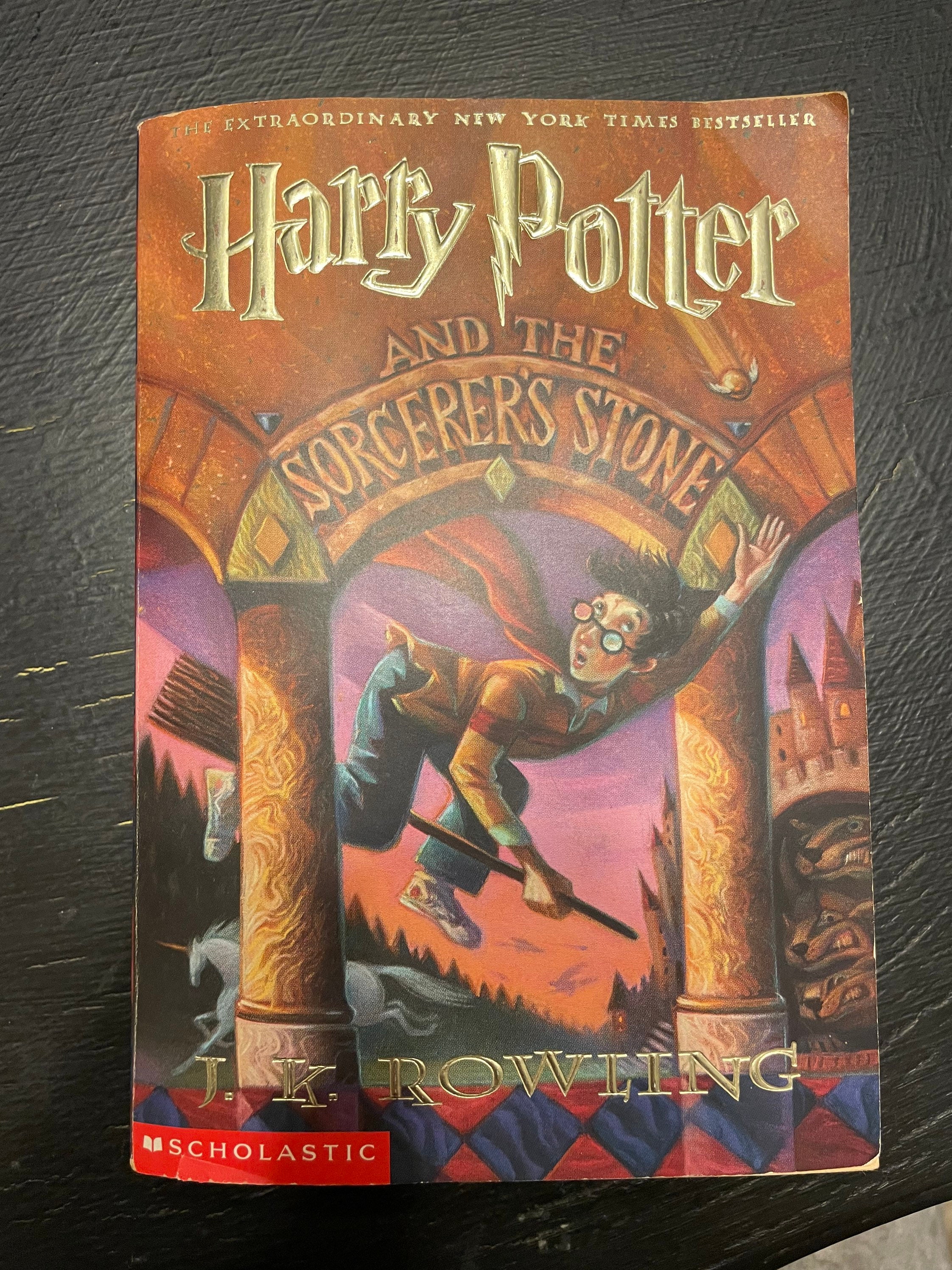 Harry Potter and the Sorcerers Stone by JK Rowling Scholastic 