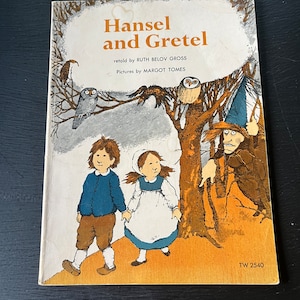 Hansel and Gretel retold by Ruth Belov Gross/ Scholastic Paperback/ Vintage 1974/ Children’s Book/ Nostalgic Gift/ Nursery Decor