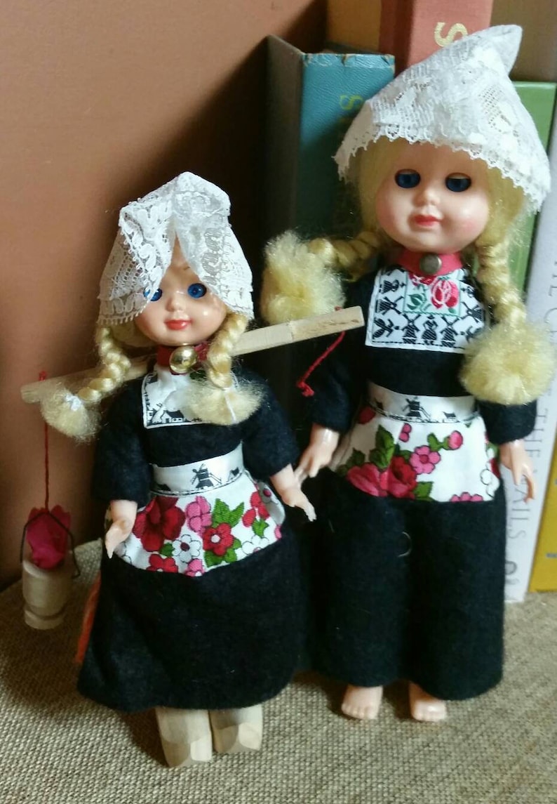 vintage dolls of the world