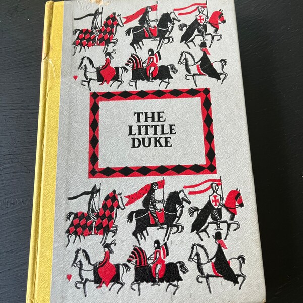 Vintage Chapter Book - Etsy