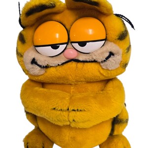 Garfield Plush/Vintage 1981 Dakin Plush Garfield the Cat/12&quot; Plush Toy/Collectible/Nostalgic Gift/Baby Shower/Nursery/RARE Plush Toy