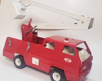 Vintage - Tonka - Crew Cabover Fire Truck With Aerial Ladder