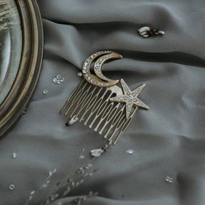 Callisto moon and stars gold hair comb, celestial bride, moon bridal comb, crescent moon headpiece image 5