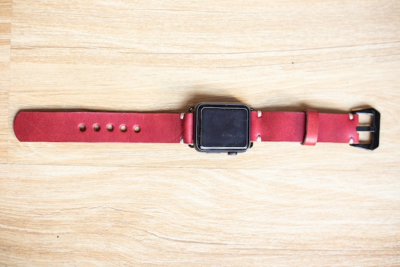apple watch series 3 red band