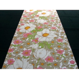 Vintage Wallpaper  by the Metre  - 70s  Wallpaper - 70s  flower Vinyl Wallpaper / cas under 9