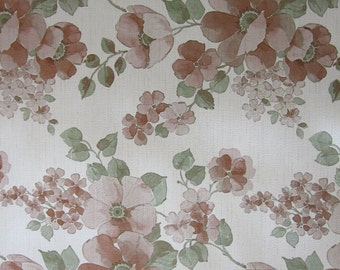 Papeles pintados vintage originales y auténticos: papel pintado floral vintage de los años 70 con flores rosas y marrones.