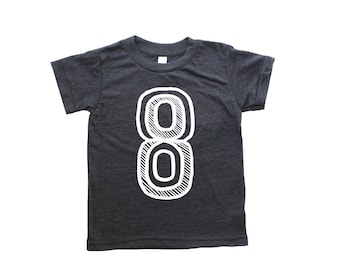 8, noir et blanc, chemise huit ans, chemise numéro huit, raglan de baseball 8e anniversaire, chemise 8, chemise huit anniversaire fille/garçon