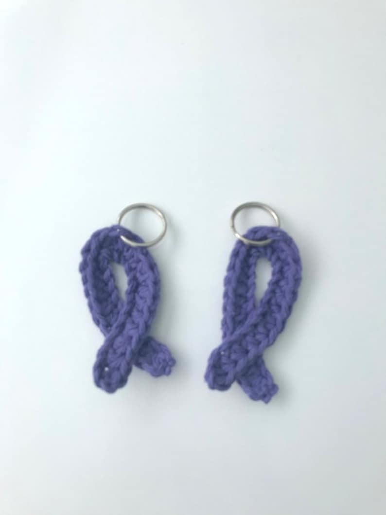 Simple Crochet Ribbon Keychain Crochet Awareness Ribbons, Awareness Ribbon Keychain, Awareness Ribbon ...