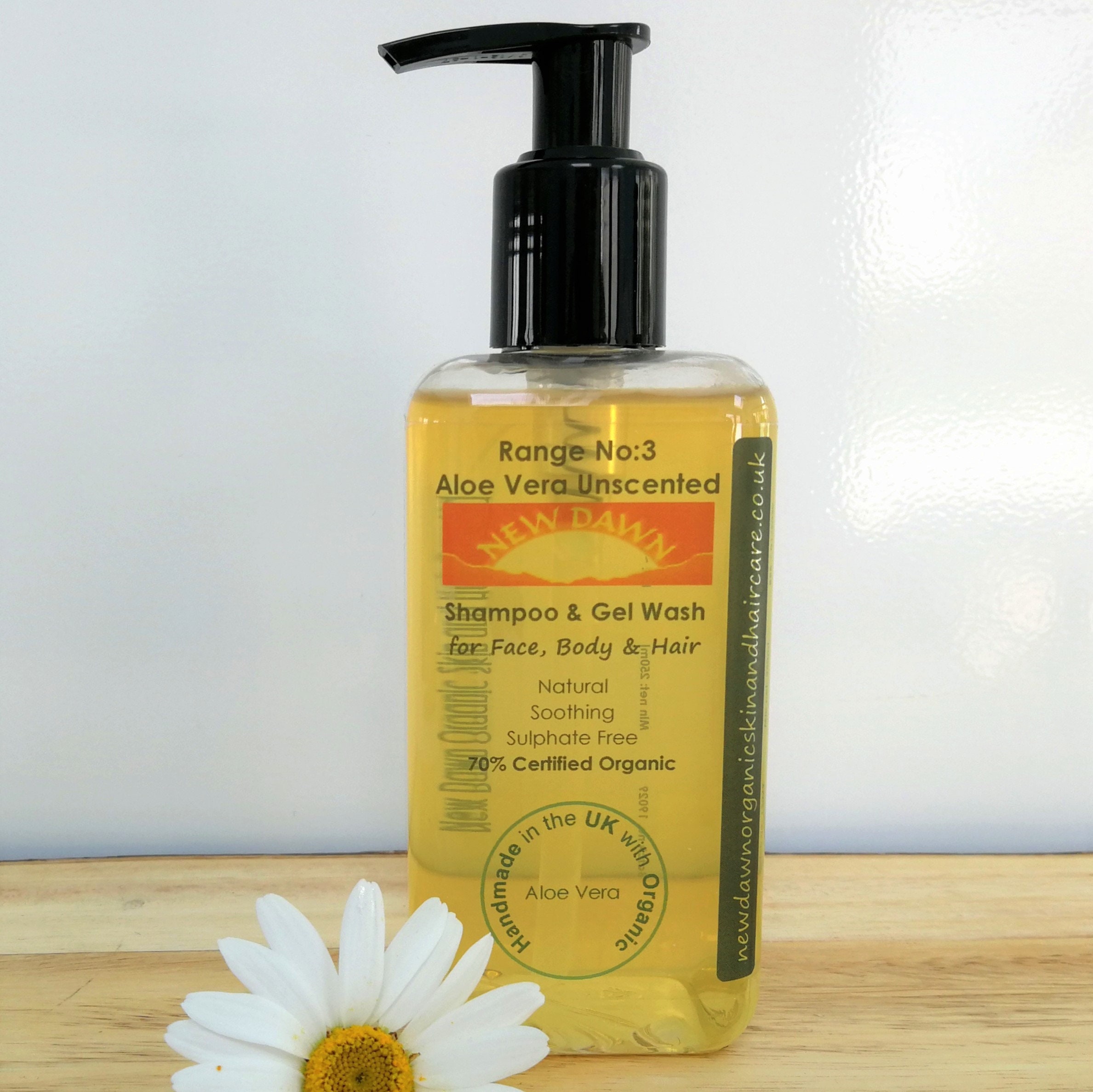 organic aloe vera gel aromatica AROMATICA Soothing Aloe Vera Gel 500ml main image 1