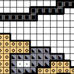 Pu&ograve; includere: Uno schema di punto croce con un gatto grigio e bianco su uno sfondo beige. Il gatto &egrave; seduto con la testa girata di lato e la coda arrotolata attorno al suo corpo.