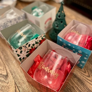 Custom Personalized Stemless Cursive Wine Glasses
