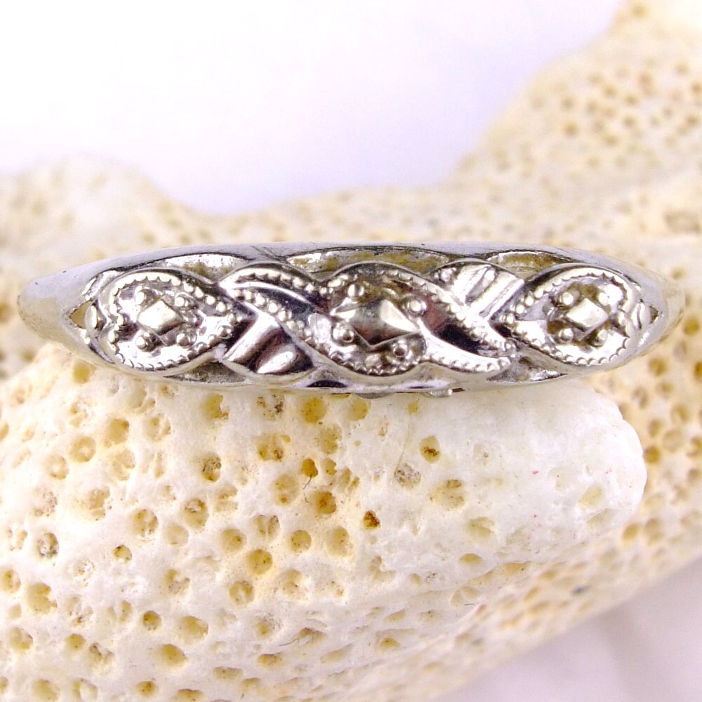 Wedding band shop no stones