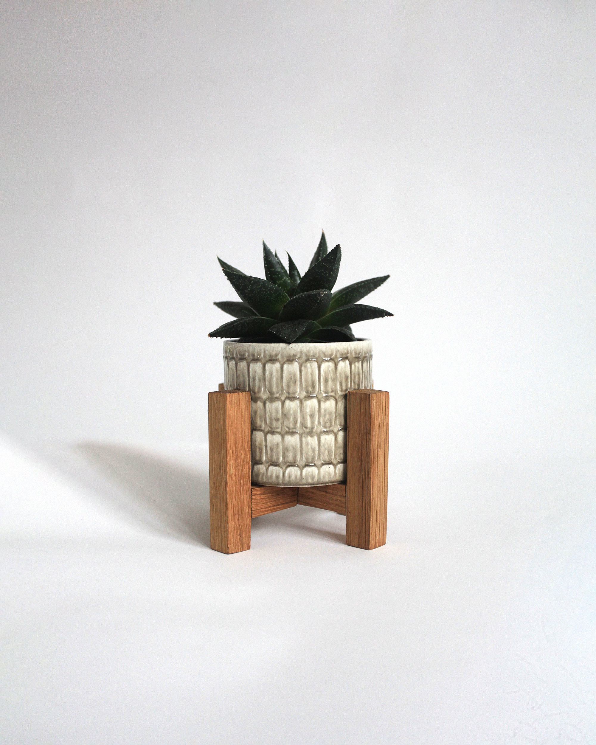 Mini Desk Plant Stand — PalletBros of Manchester