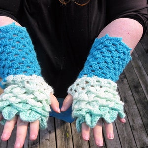 Crochet Dragon Scale Fingerless gloves, Fingerless, Dragon Scale Wrist Warmers, Crocodile Stitch women's Arm Warmers,  winter gift Accessory