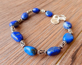 Lapislazuli-Armband und Silberperlen