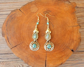 Tibetan earrings in brass and turquoise and coral stone decorations