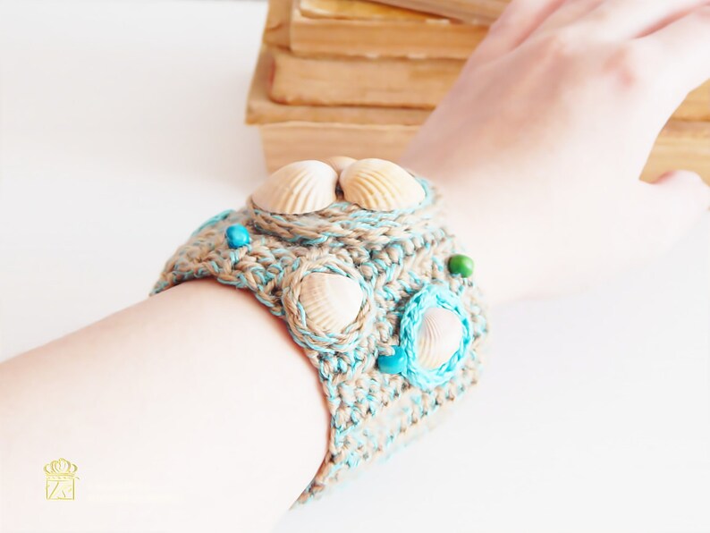 Crochet wrap Bracelet Simple beautiful and lightweight. Etsy