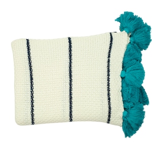 Chunky knitted throw - Combed Cotton - Ivory/Blue tassels - Stylish - Couch blanket - Beach Blanket