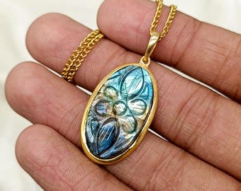 Natural Labradorite Oval Hand Carved Gemstone Pendant, November Birthstone, 14k Gold Solid Labradorite Pendant, Mughal Carving Pendant Gift