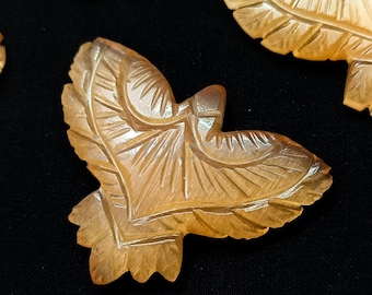Flashy Peach Moonstone Eagle Carving, Hand Carved Eagle Shape Gemstone, Bird carved Gemstone For Jewelry, Crystal Carving, Eagle Sculpture