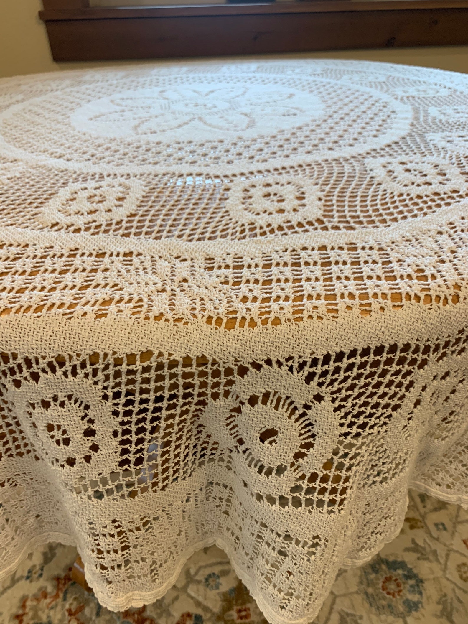 Vintage Lace Table Cover. 60 Round. Round Lace Tablecloth. Etsy
