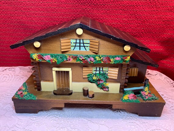 Vintage Swiss Music Box. Edelweiss Music Box. Swis