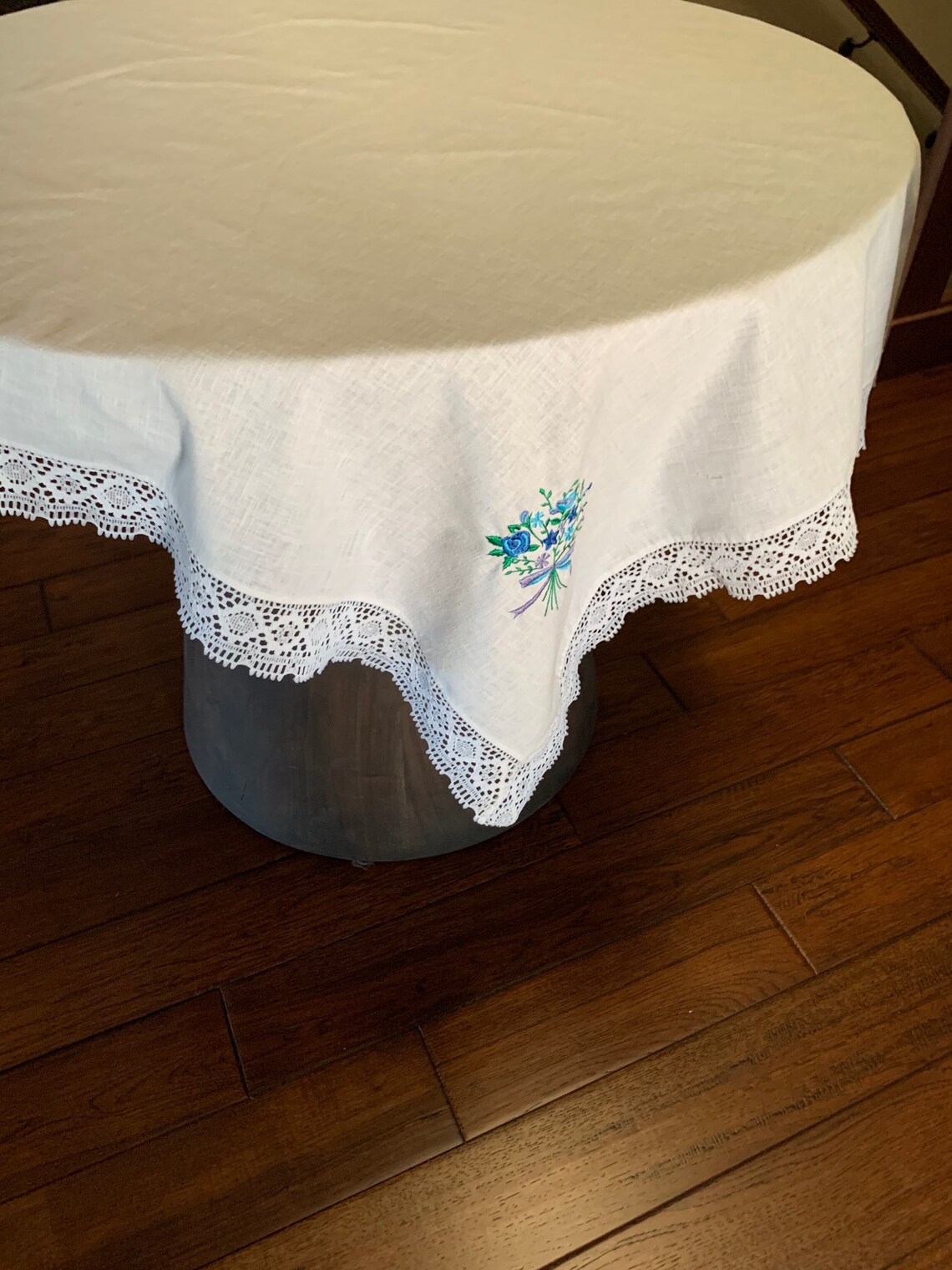 Vintage Tablecloth. Card Table Tablecloth. 48. Embroidered Etsy