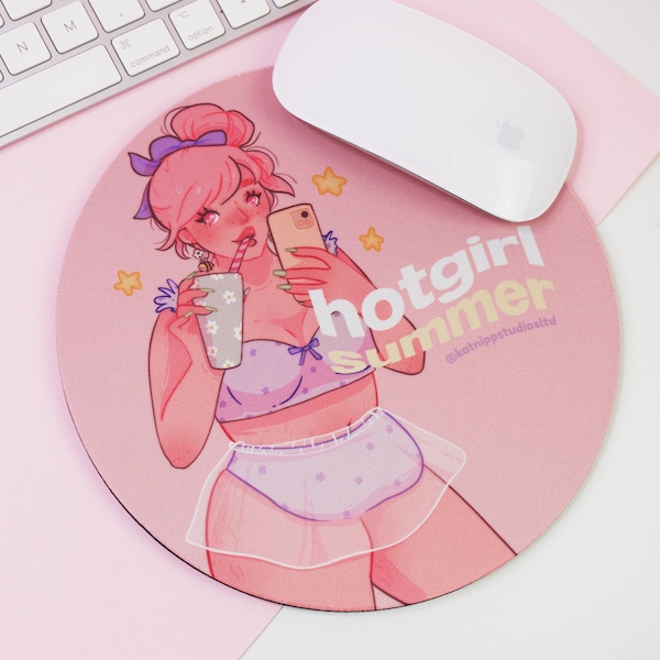 Hot Girl Summer Mousemat ~ Body Positive Plus size Curvy Fashion Mousepad - Cute Desk Accessories - Kawaii Desk Accessories - Office Decor