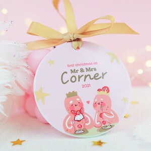 Personalised Gingie & Spice Family Name Ornament - Round Couples Mr and Mrs Christmas Decoration - Christmas Keepsake - Bauble