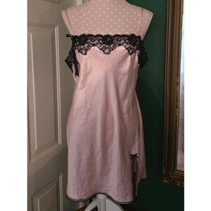 Girlie Chic Vintage Victoria's Secret Angels Pink Slip Dress Black Lace & Bows image 2