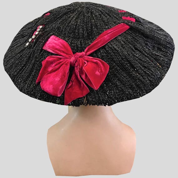 1950s Black Raffia Hat with Velvet Accent - image 2