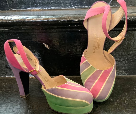 Vintage 1940s platforms ankle strap Pastel colors