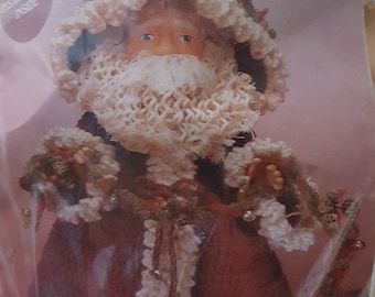 Vintage Father Christmas Doll, Father Christmas Pattern, Old World Santa Crochet Pattern, Vintage Fibre Crafts Pattern, Vintage Santa Doll